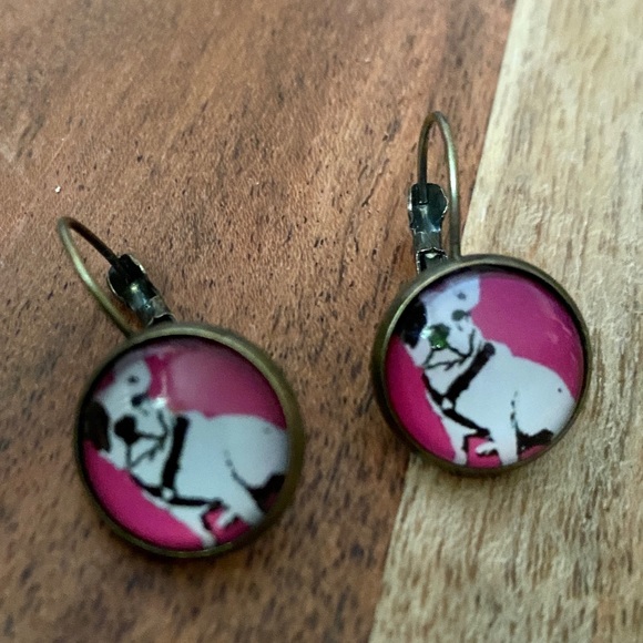 3/$28 Dog, Cute & dainty Boston Terrier and hot pink round earrings, new - Picture 6 of 7